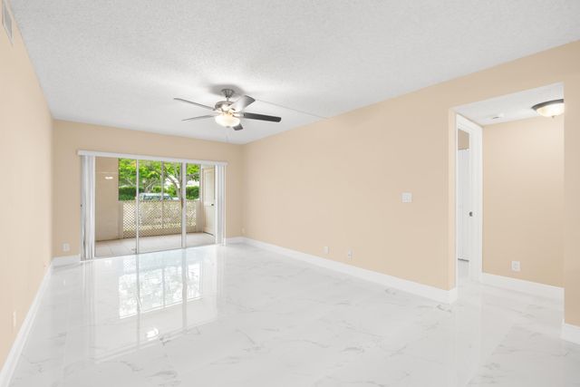 9855 Westview Drive 714, Coral Springs, FL 33076