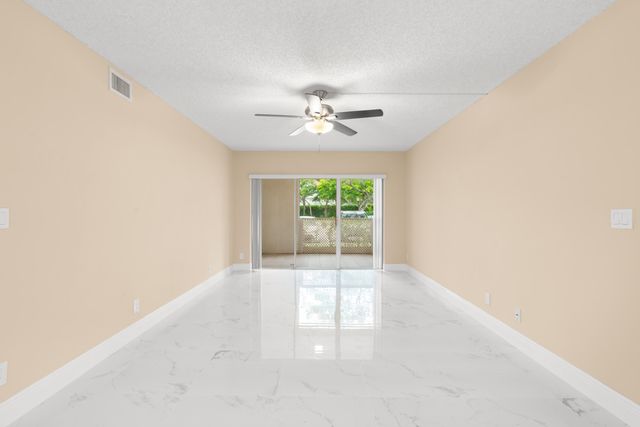 9855 Westview Drive 714, Coral Springs, FL 33076