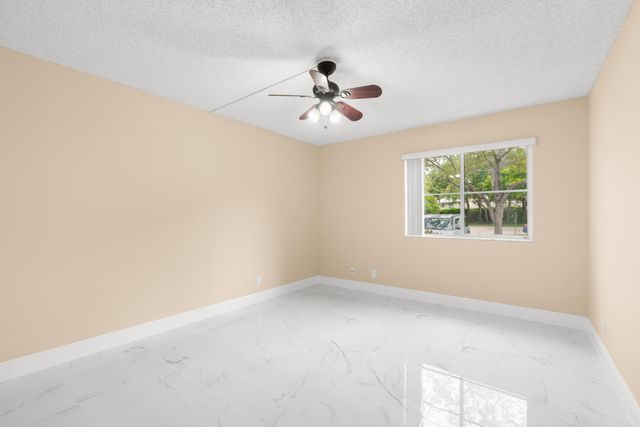 9855 Westview Drive 714, Coral Springs, FL 33076