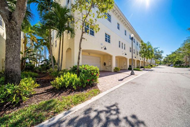 261 SW 6th Place, Pompano Beach, FL 33060