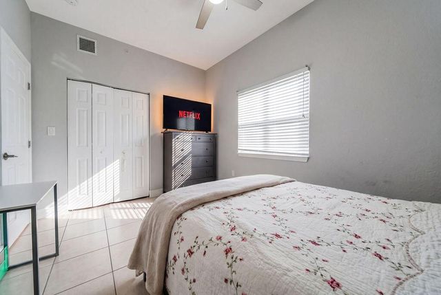 261 SW 6th Place, Pompano Beach, FL 33060