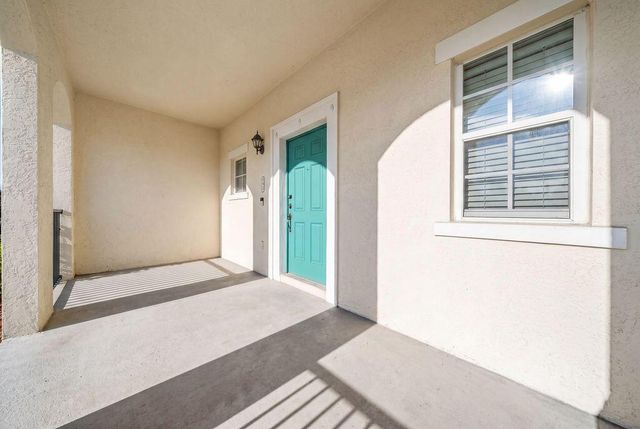 261 SW 6th Place, Pompano Beach, FL 33060