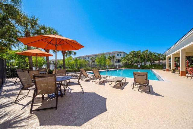 261 SW 6th Place, Pompano Beach, FL 33060