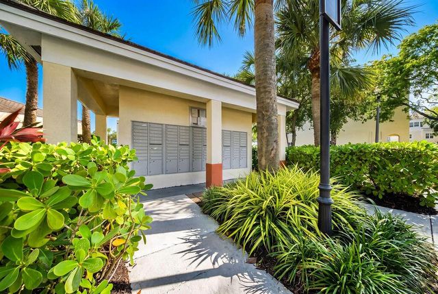 261 SW 6th Place, Pompano Beach, FL 33060
