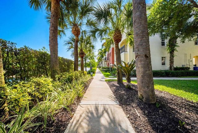 261 SW 6th Place, Pompano Beach, FL 33060