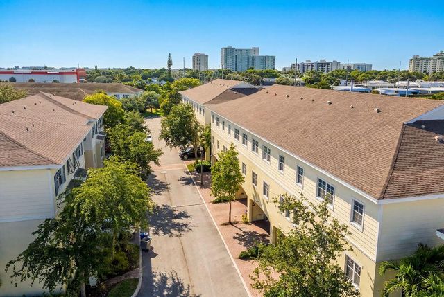261 SW 6th Place, Pompano Beach, FL 33060