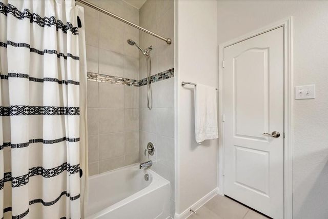 2295 Ashley Falls Lane, League City, TX 77573