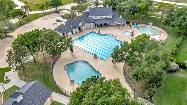 2295 Ashley Falls Lane, League City, TX 77573