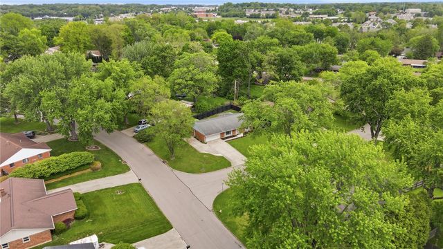 2271 Mission Lane, Bellbrook, OH 45305