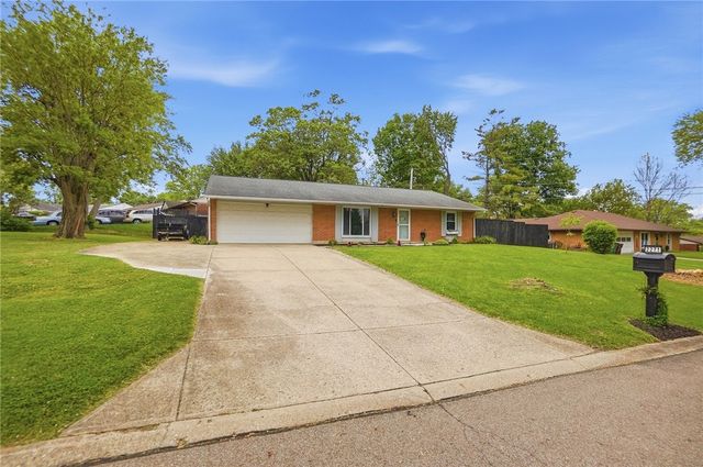 2271 Mission Lane, Bellbrook, OH 45305
