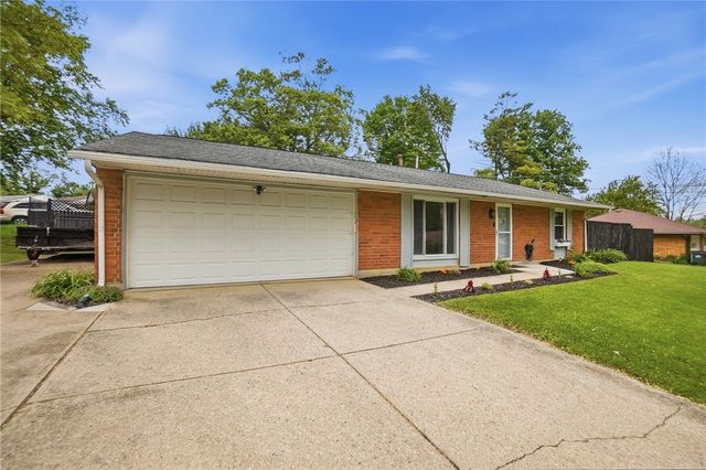 2271 Mission Lane, Bellbrook, OH 45305