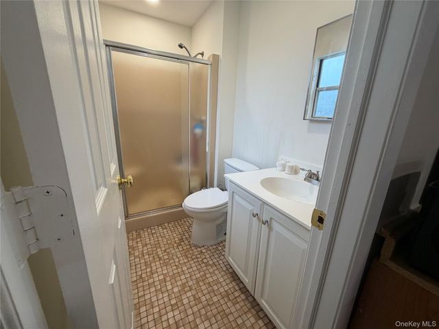 801 S Long Beach Avenue, Freeport, NY 11520