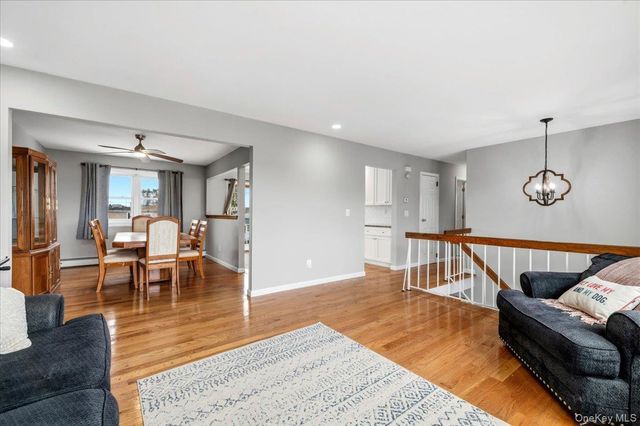 801 S Long Beach Avenue, Freeport, NY 11520