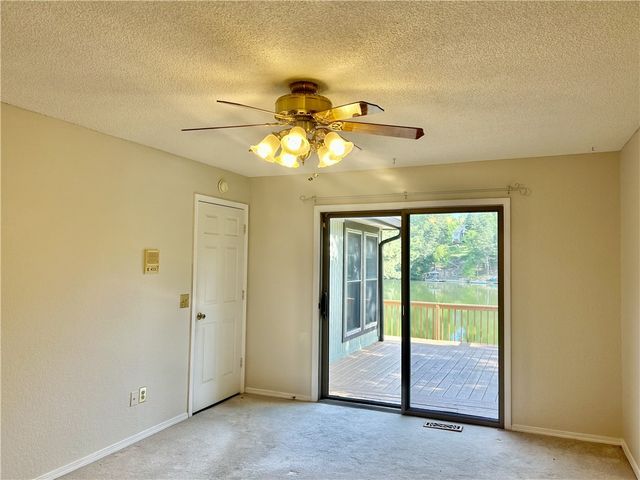 8 Deerhurst Lane, Bella Vista, AR 72714