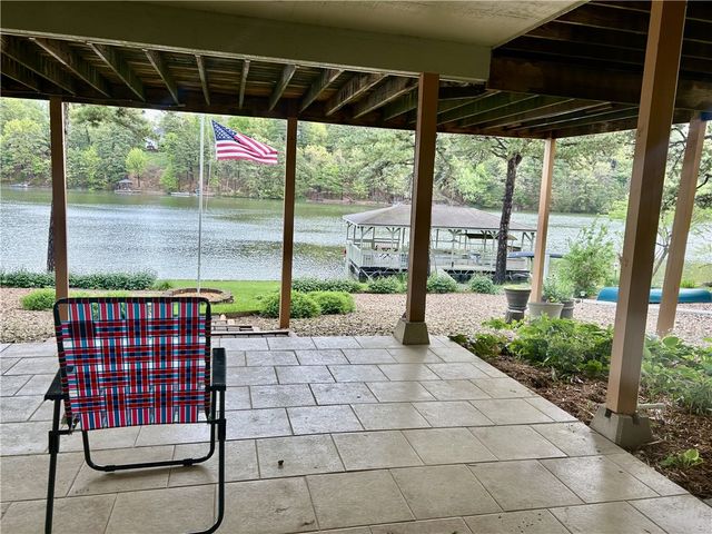 8 Deerhurst Lane, Bella Vista, AR 72714