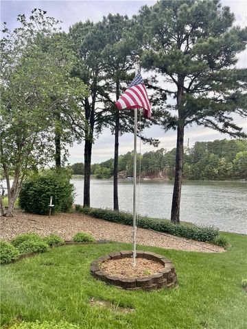 8 Deerhurst Lane, Bella Vista, AR 72714