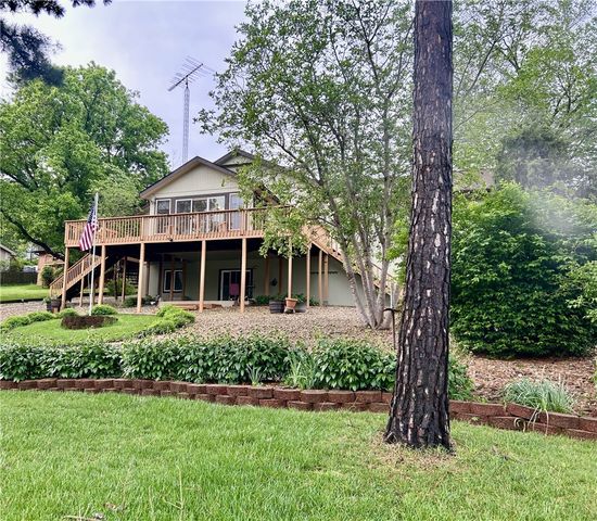 8 Deerhurst Lane, Bella Vista, AR 72714