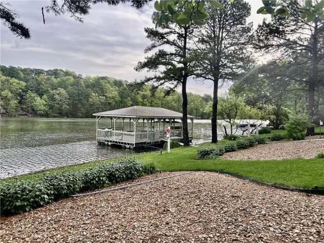 8 Deerhurst Lane, Bella Vista, AR 72714