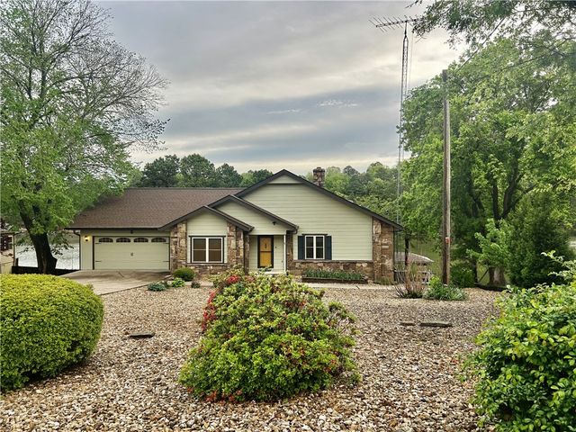 8 Deerhurst Lane, Bella Vista, AR 72714