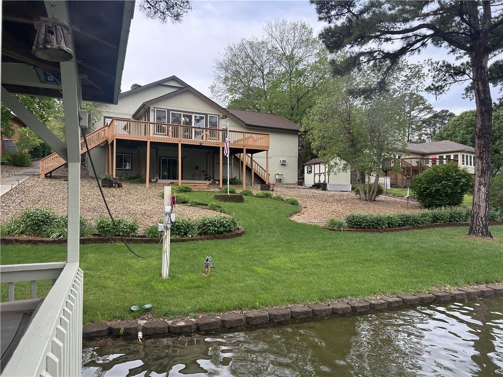 8 Deerhurst Lane, Bella Vista, AR 72714