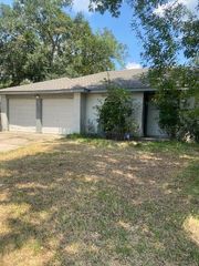 6706 Castleview Lane, Houston, TX 77489