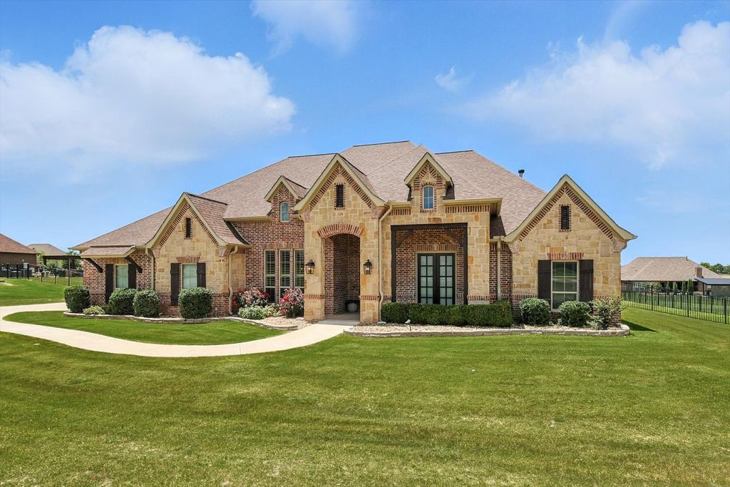 340 Bear Country Drive, Aledo, TX 76008