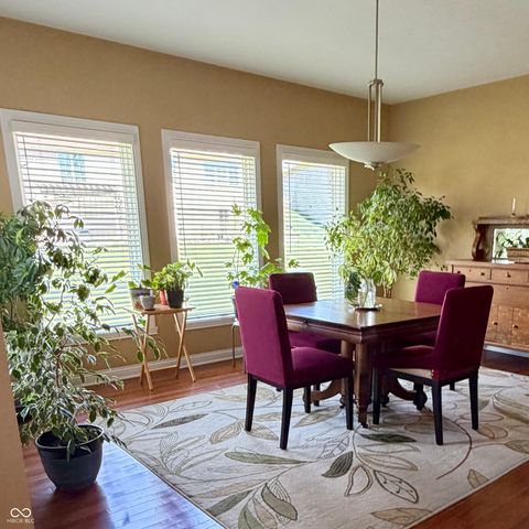 736 Willow Pointe Drive N, Plainfield, IN 46168