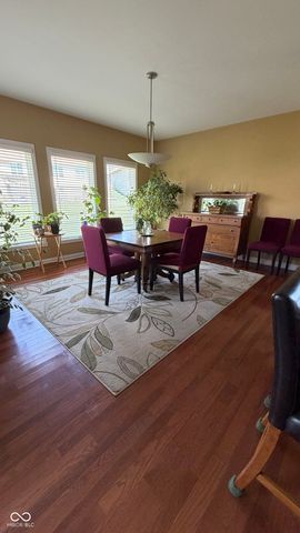 736 Willow Pointe Drive N, Plainfield, IN 46168