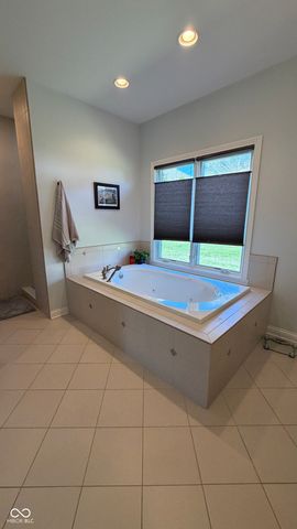 736 Willow Pointe Drive N, Plainfield, IN 46168