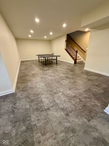 736 Willow Pointe Drive N, Plainfield, IN 46168