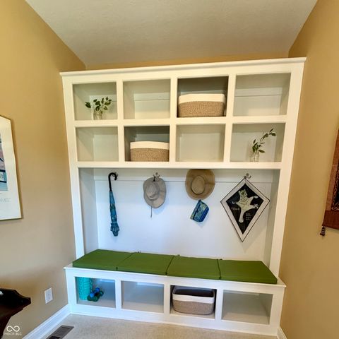 736 Willow Pointe Drive N, Plainfield, IN 46168