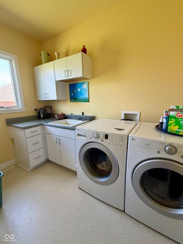 736 Willow Pointe Drive N, Plainfield, IN 46168