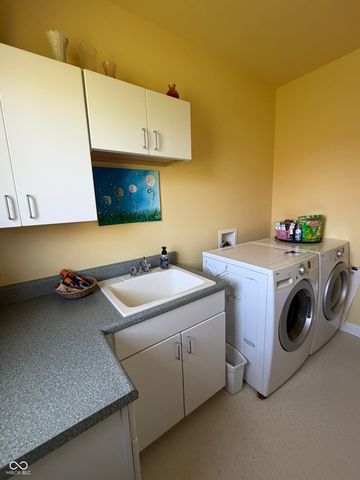 736 Willow Pointe Drive N, Plainfield, IN 46168