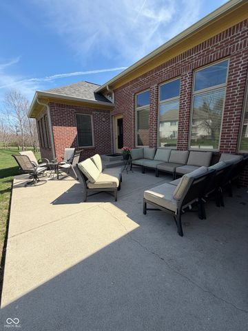 736 Willow Pointe Drive N, Plainfield, IN 46168