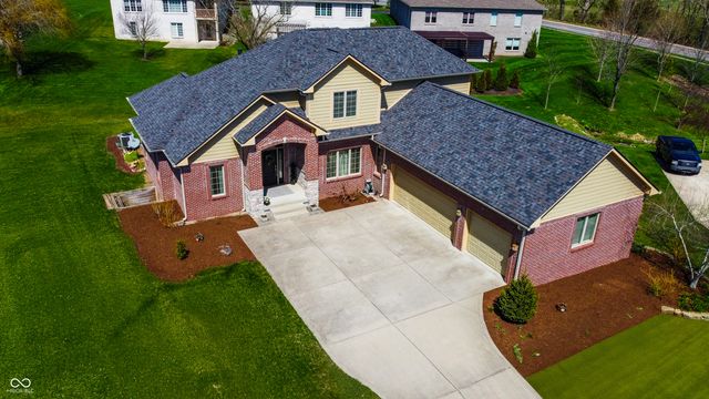 736 Willow Pointe Drive N, Plainfield, IN 46168