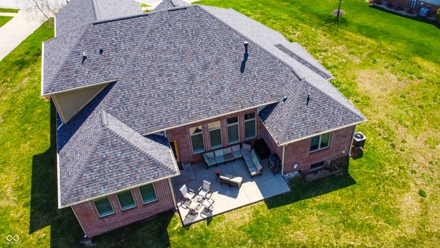 736 Willow Pointe Drive N, Plainfield, IN 46168