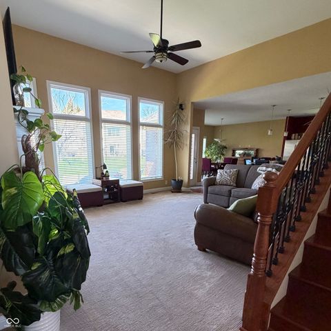 736 Willow Pointe Drive N, Plainfield, IN 46168