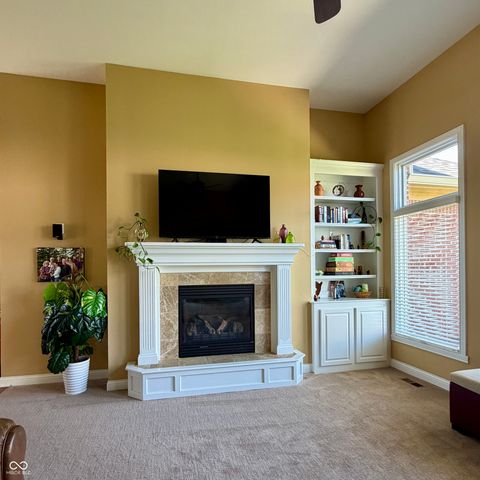 736 Willow Pointe Drive N, Plainfield, IN 46168