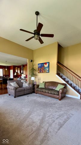 736 Willow Pointe Drive N, Plainfield, IN 46168