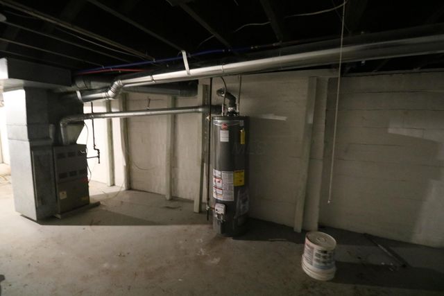 1074 E 15th Avenue, Columbus, OH 43211