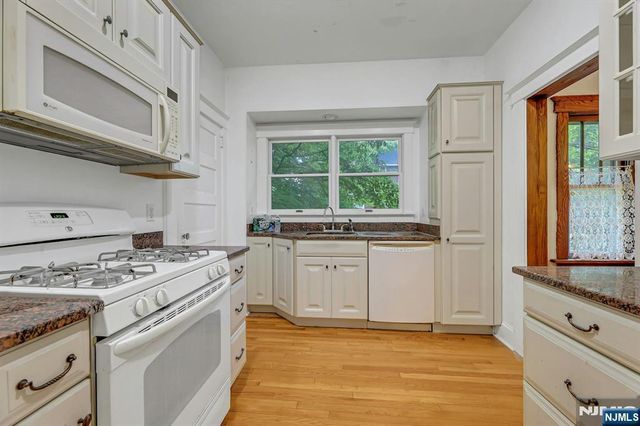 122 Washington Avenue, New Milford, NJ 07646