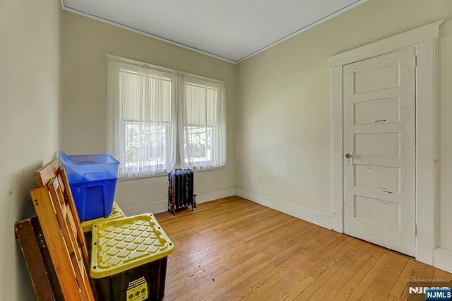 122 Washington Avenue, New Milford, NJ 07646