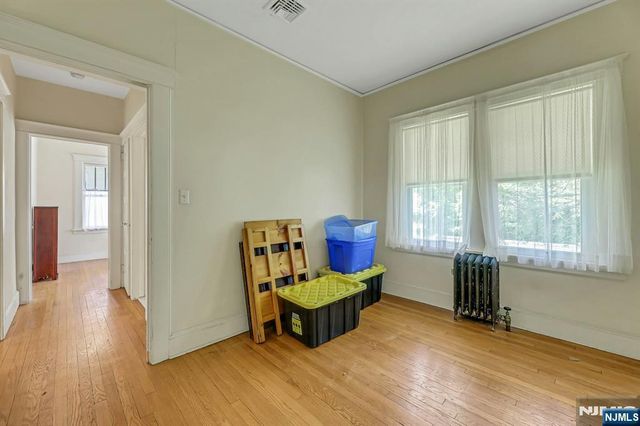 122 Washington Avenue, New Milford, NJ 07646