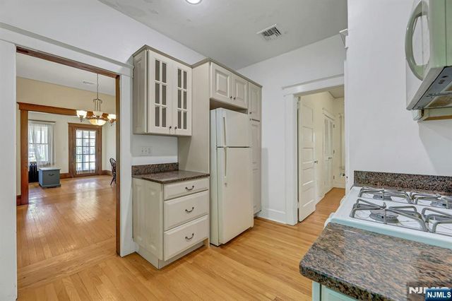 122 Washington Avenue, New Milford, NJ 07646