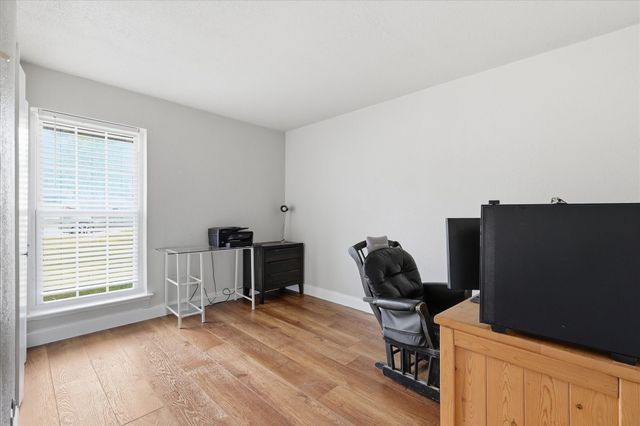 1839 Sherwood Lane, Carrollton, TX 75006