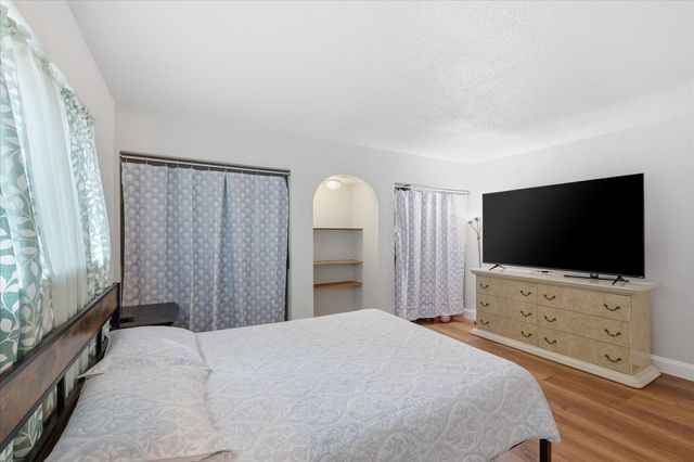 1839 Sherwood Lane, Carrollton, TX 75006