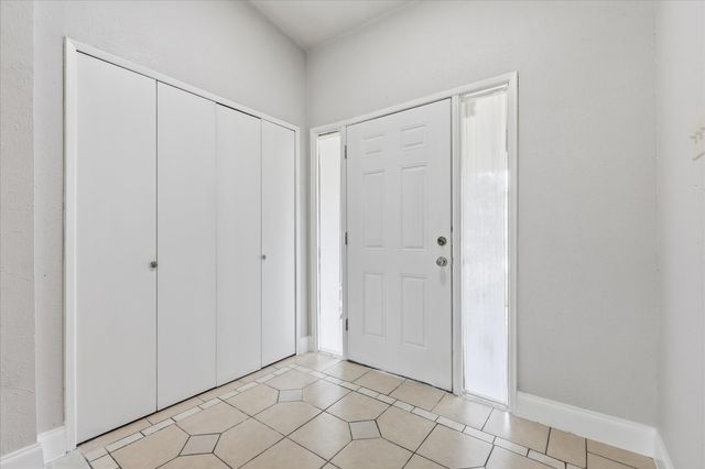 1839 Sherwood Lane, Carrollton, TX 75006