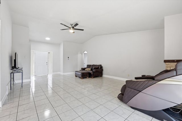 1839 Sherwood Lane, Carrollton, TX 75006
