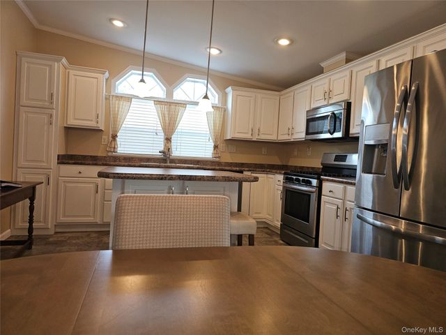32 Hidden Valley Drive, Middletown, NY 10941