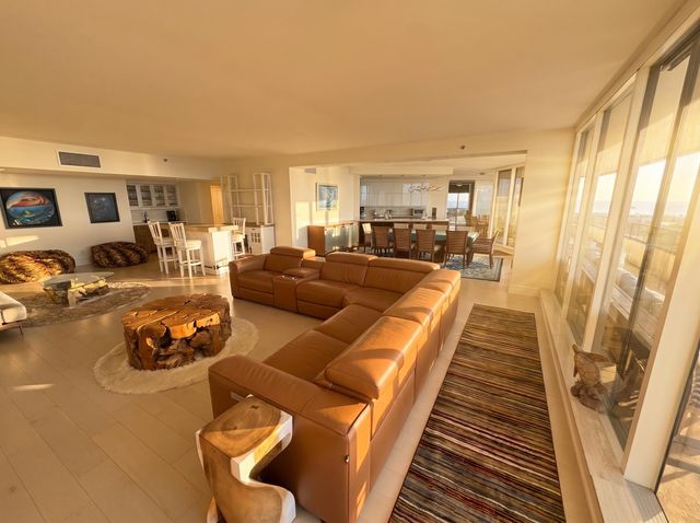 100 Lakeshore Drive T51, North Palm Beach, FL 33408
